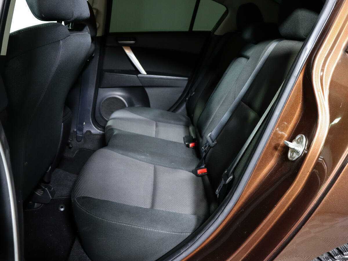 Б/У Мазда 3 2012 года. Фото: #7