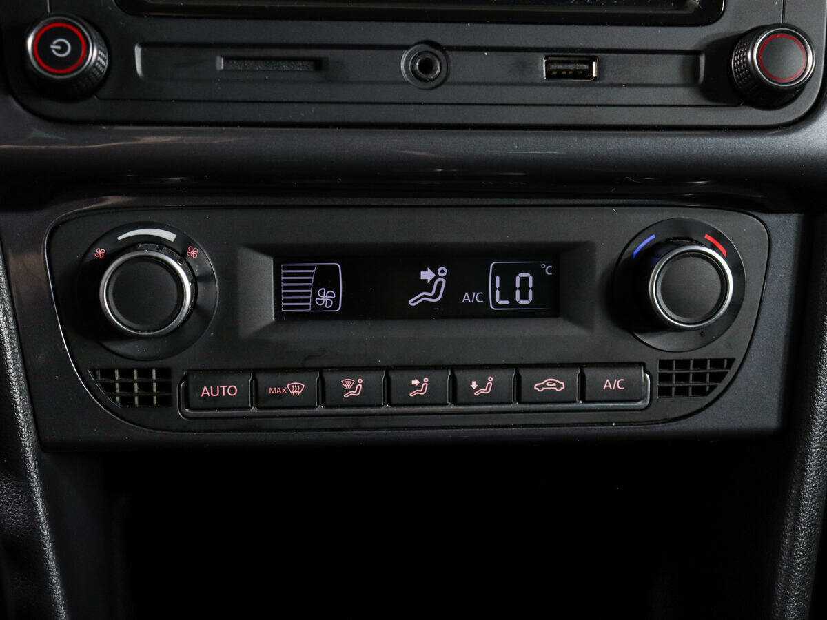 Б/У Фольксваген Поло 2018 года. Фото: #19