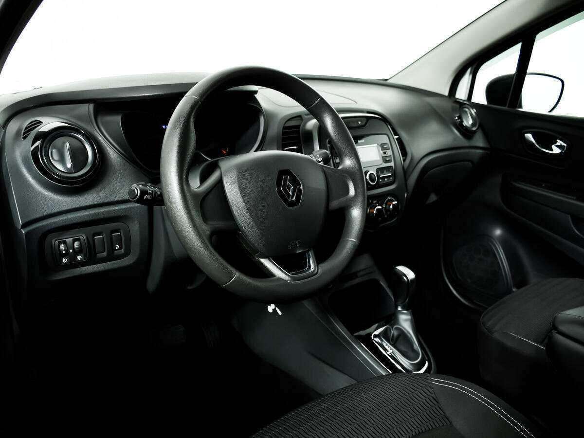 Б/У Рено Каптюр 2018 года. Фото: #12