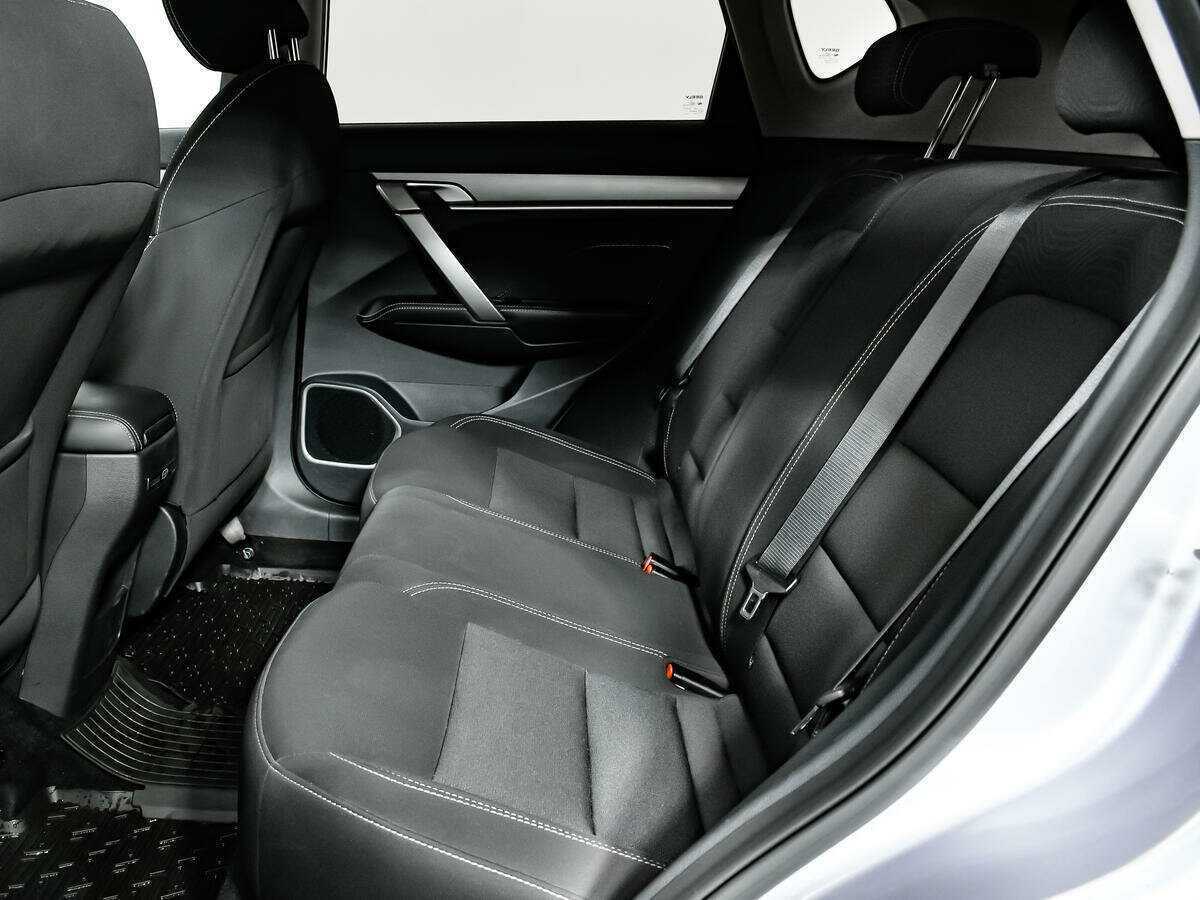 Б/У Джили Кулрэй 2020 года. Фото: #11