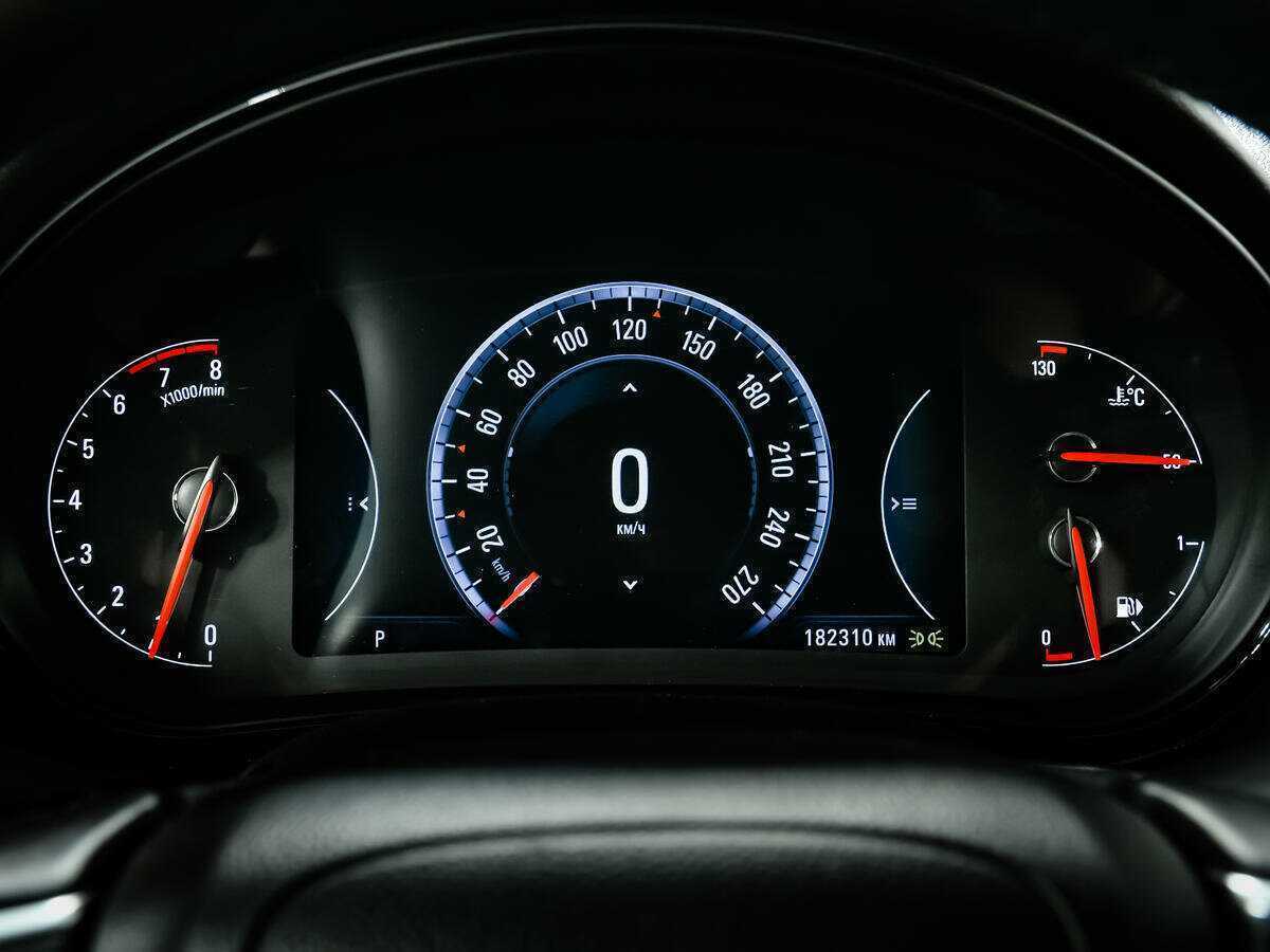 Б/У Опель Инсигния 2014 года. Фото: #7