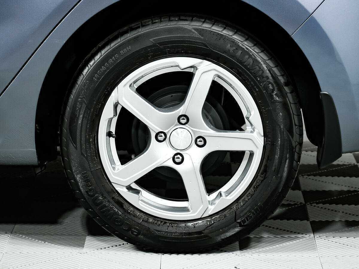 Б/У Киа Рио 2018 года. Фото: #13