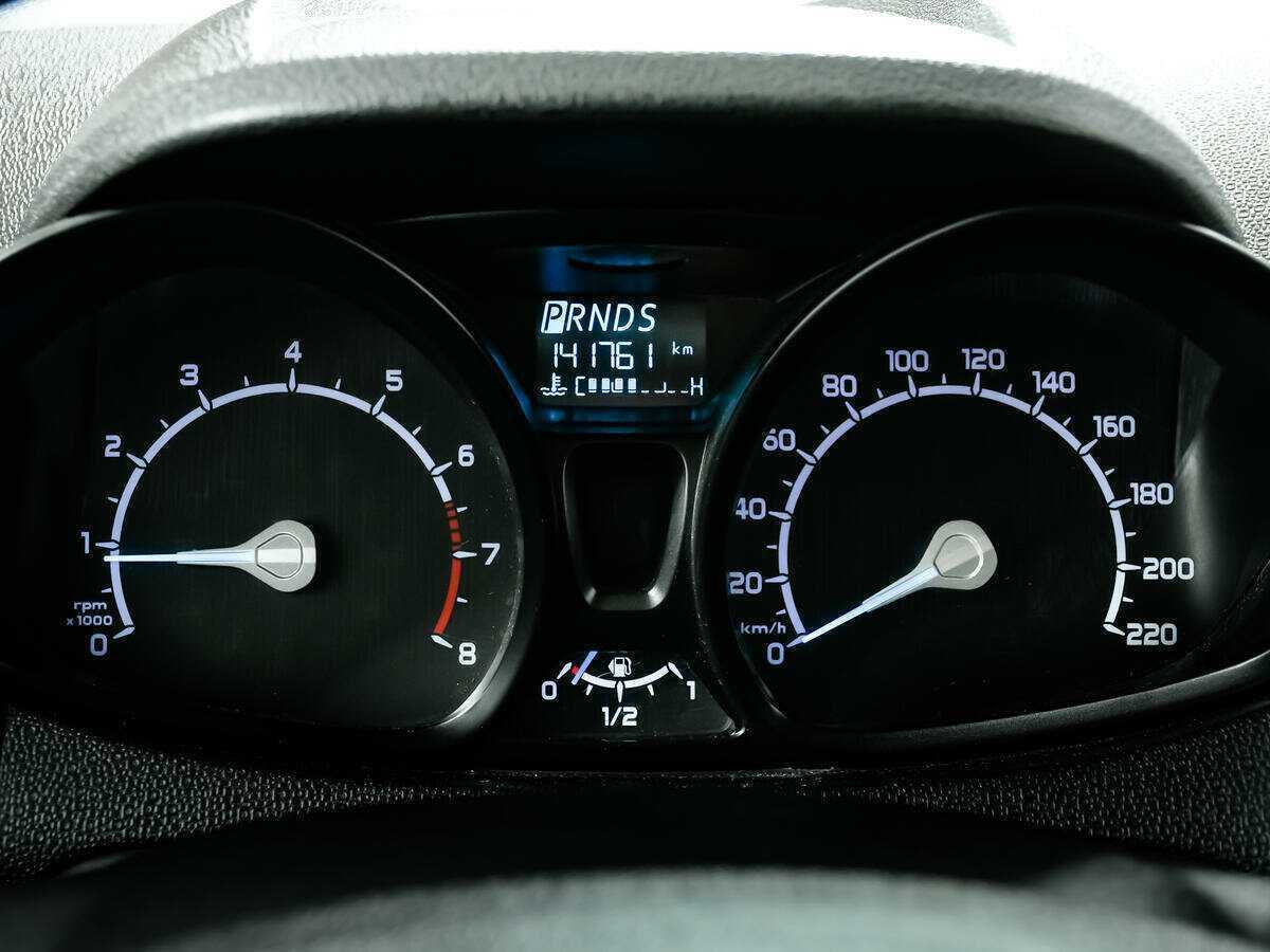 Б/У Форд ЭкоСпорт 2016 года. Фото: #9