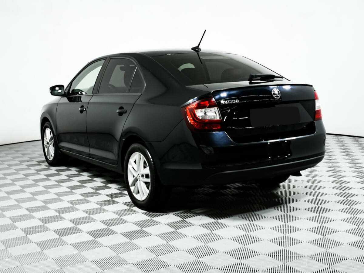 Б/У Шкода Рапид 2018 года. Фото: #6