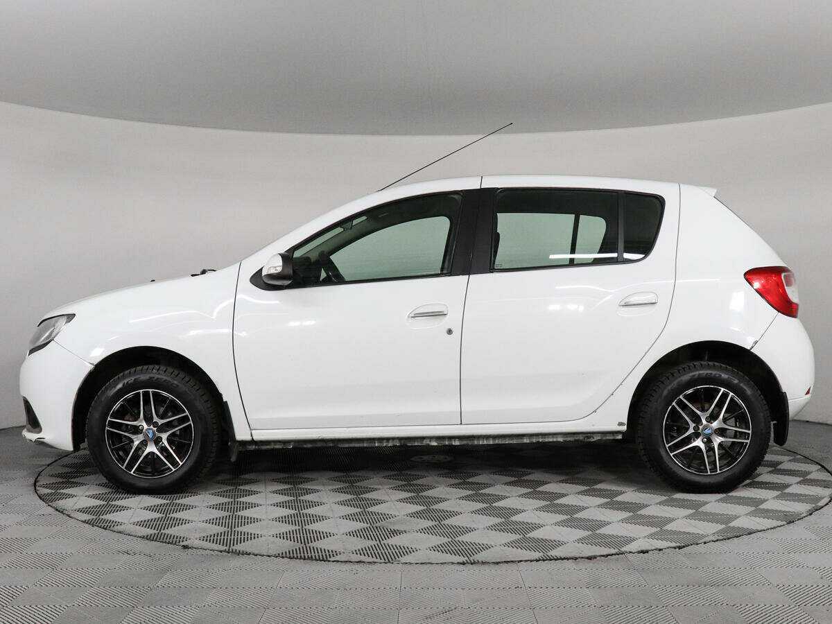 Б/У Рено Сандеро 2014 года. Фото: #7