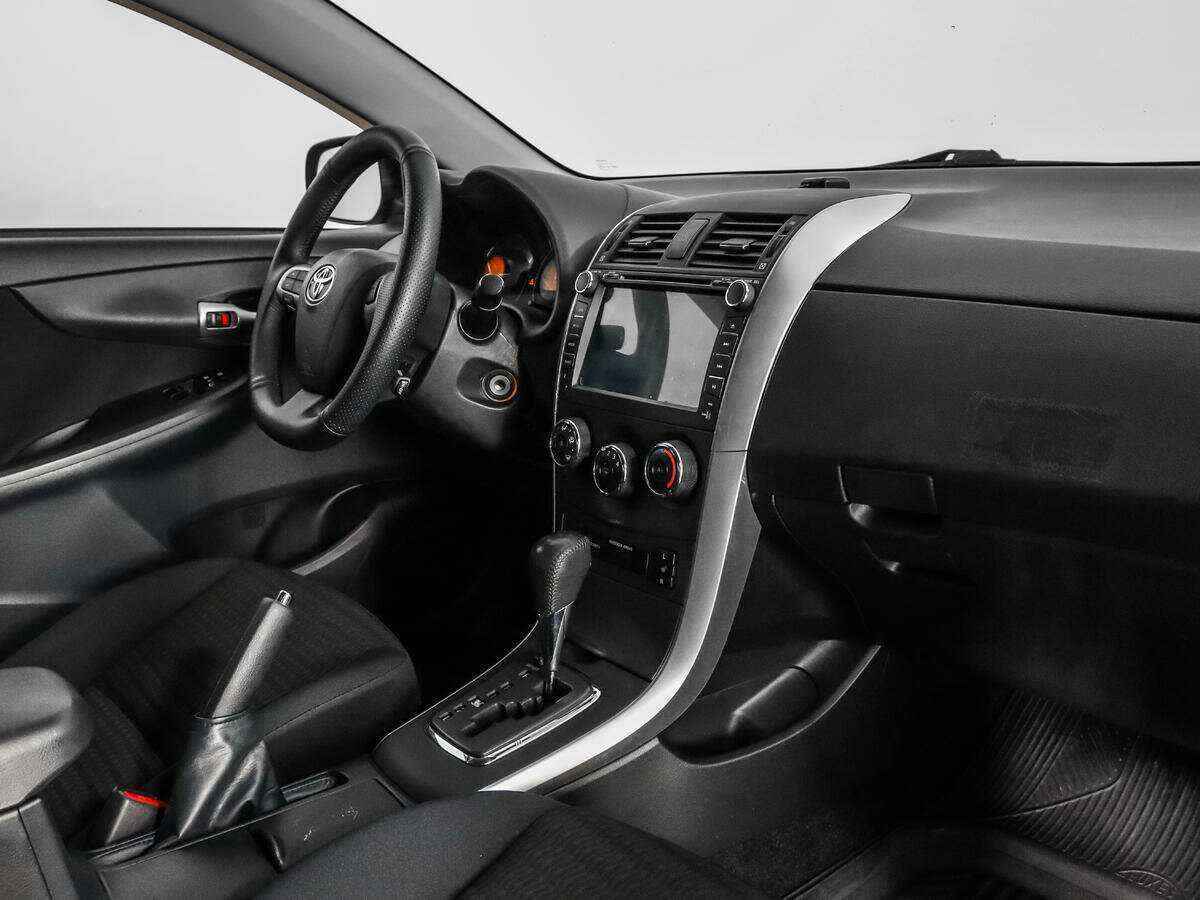 Б/У Тойота Королла 2012 года. Фото: #10