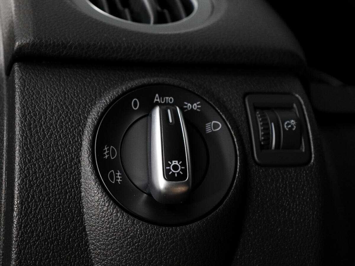 Б/У Фольксваген Тигуан 2013 года. Фото: #7