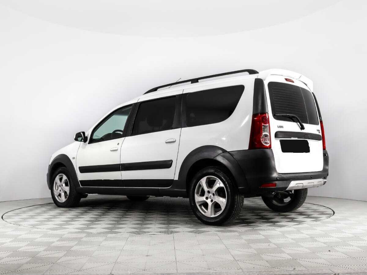 Б/У Лада (ВАЗ) Ларгус 2015 года. Фото: #6