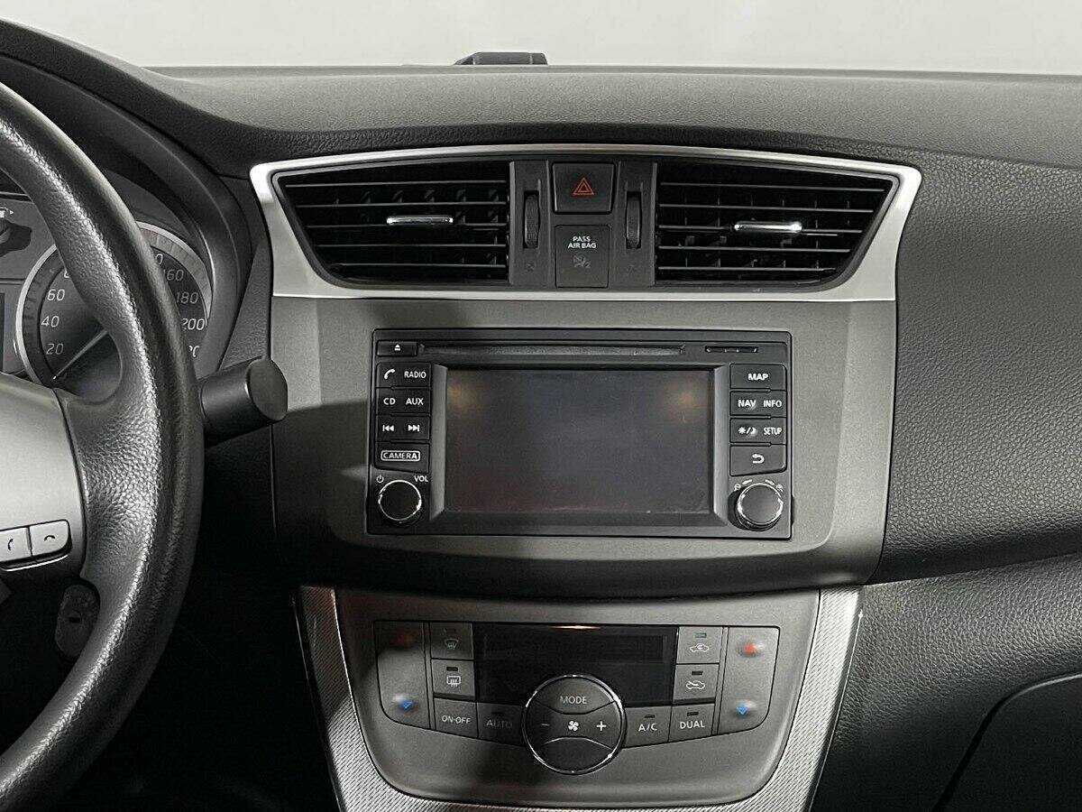 Б/У Ниссан Сентра 2015 года. Фото: #11