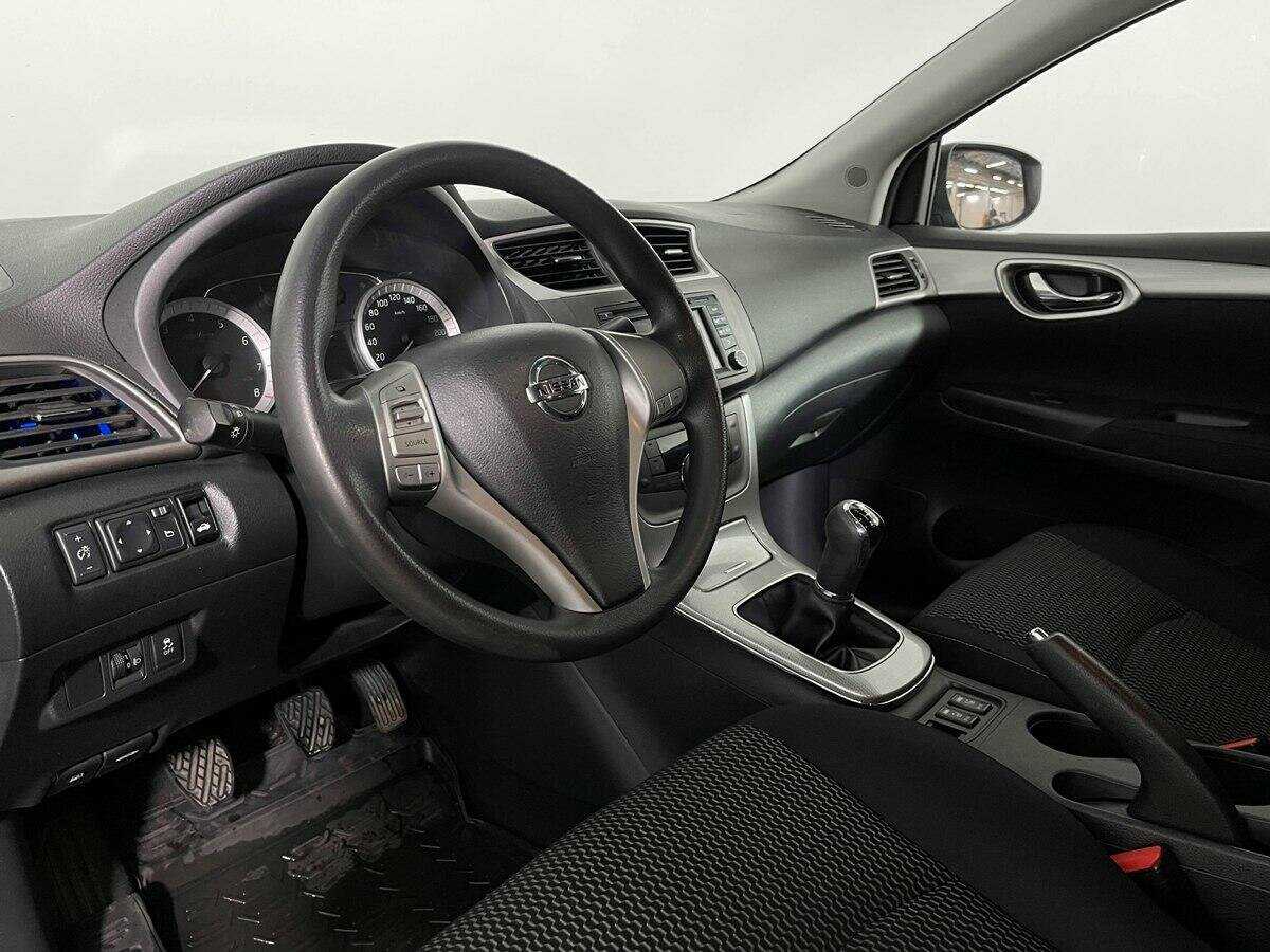 Б/У Ниссан Сентра 2015 года. Фото: #12