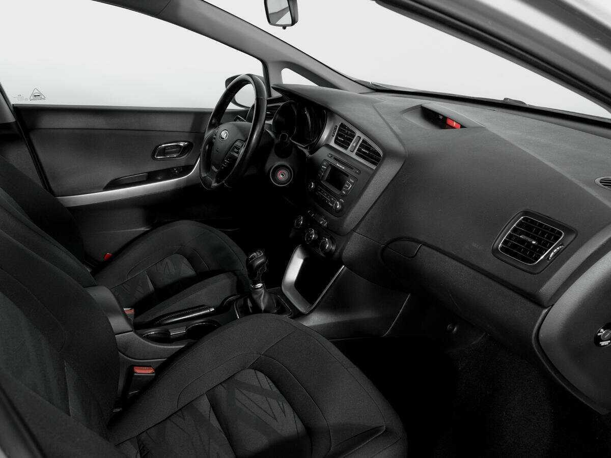 Б/У Киа Сид 2015 года. Фото: #8