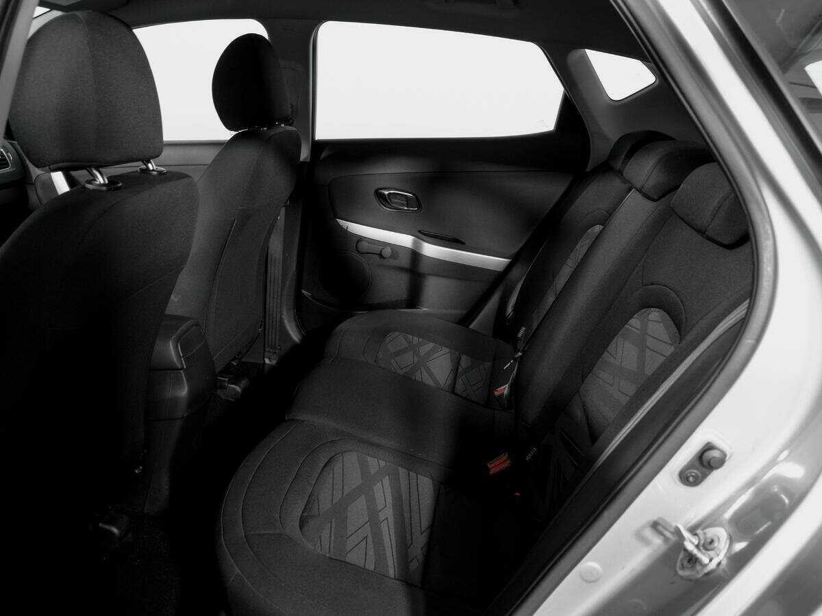 Б/У Киа Сид 2015 года. Фото: #9