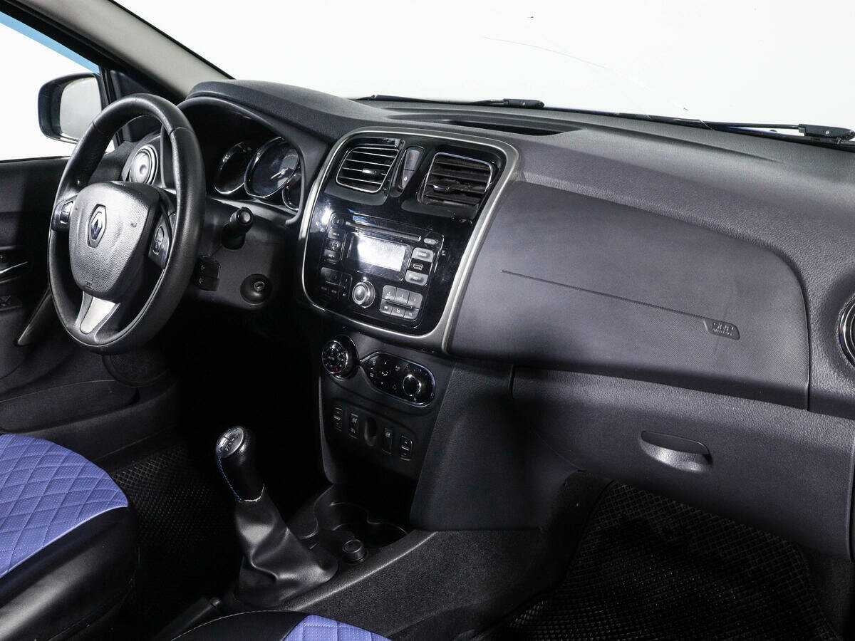 Б/У Рено Сандеро 2015 года. Фото: #6