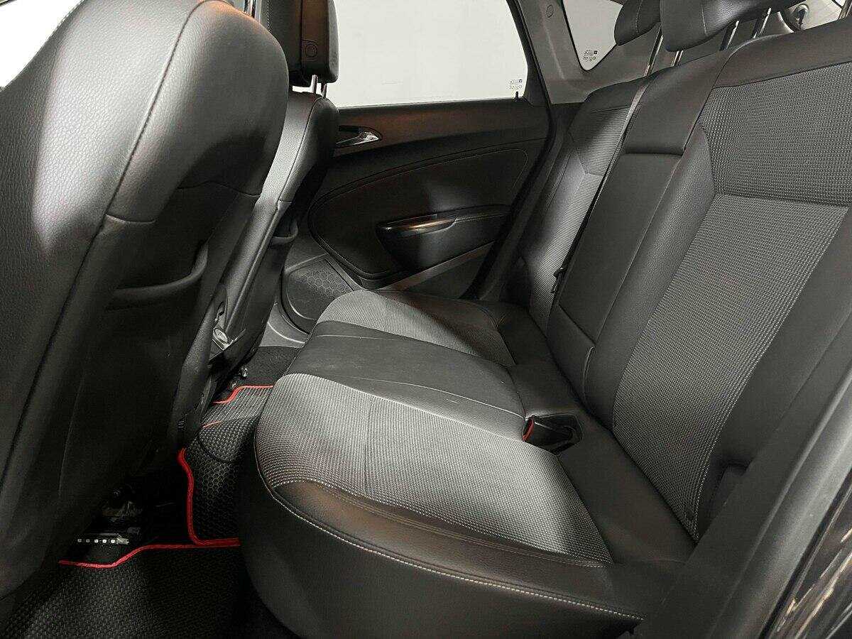 Б/У Опель Астра 2012 года. Фото: #9