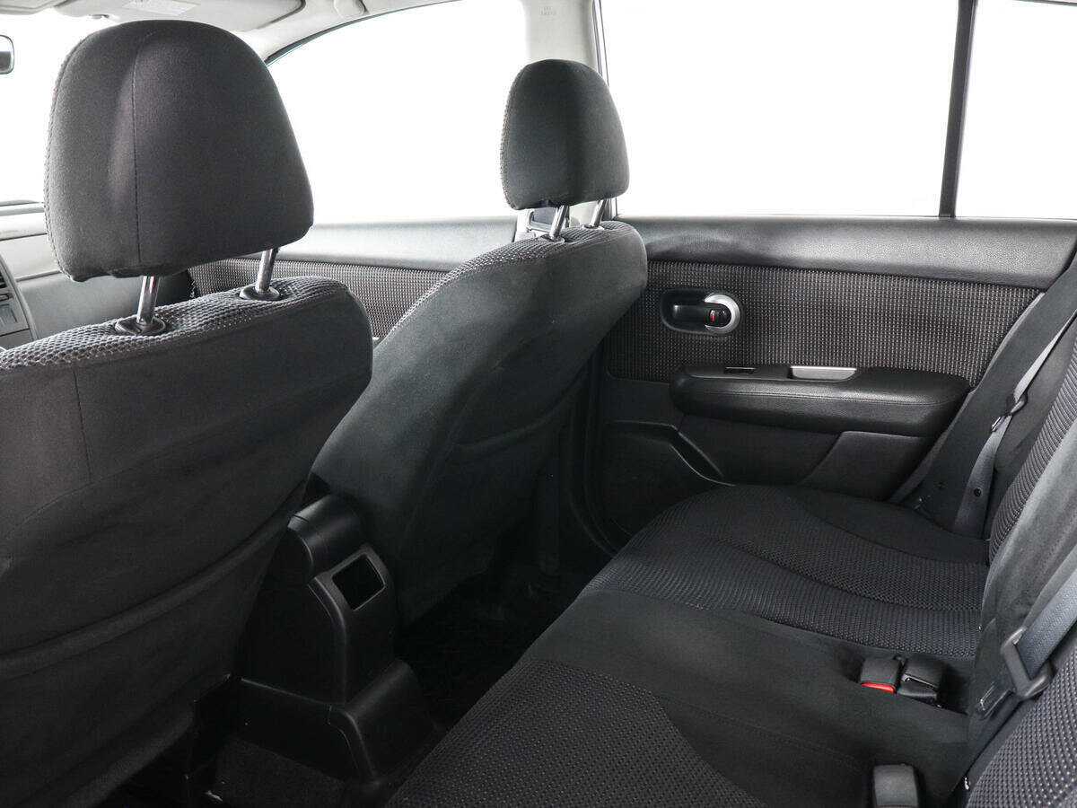 Б/У Ниссан Тиида 2013 года. Фото: #11