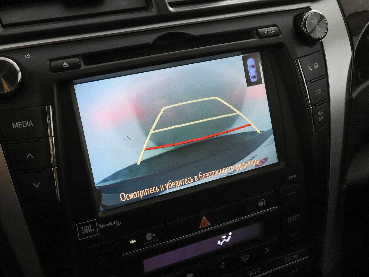 Б/У Тойота Камри 2015 года. Фото: #12