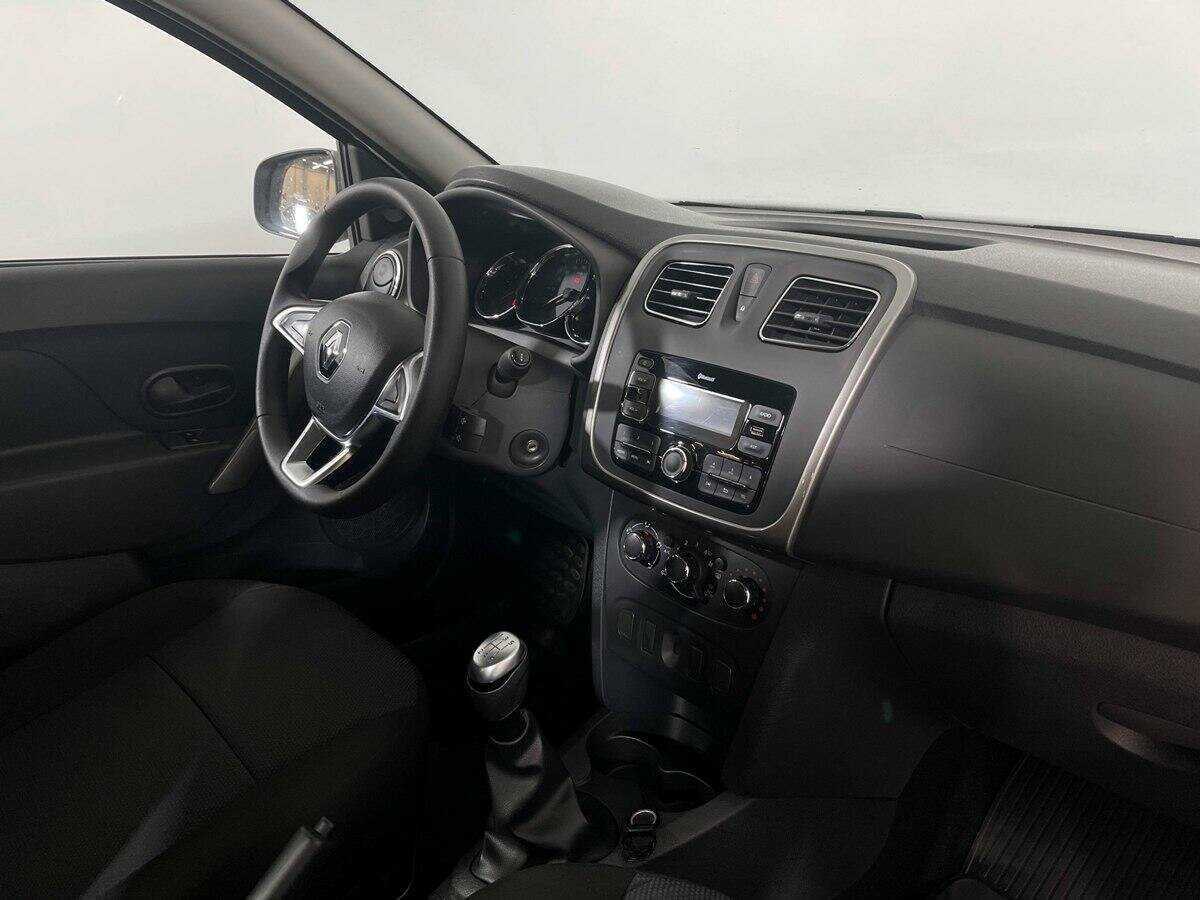 Б/У Рено Логан 2021 года. Фото: #6