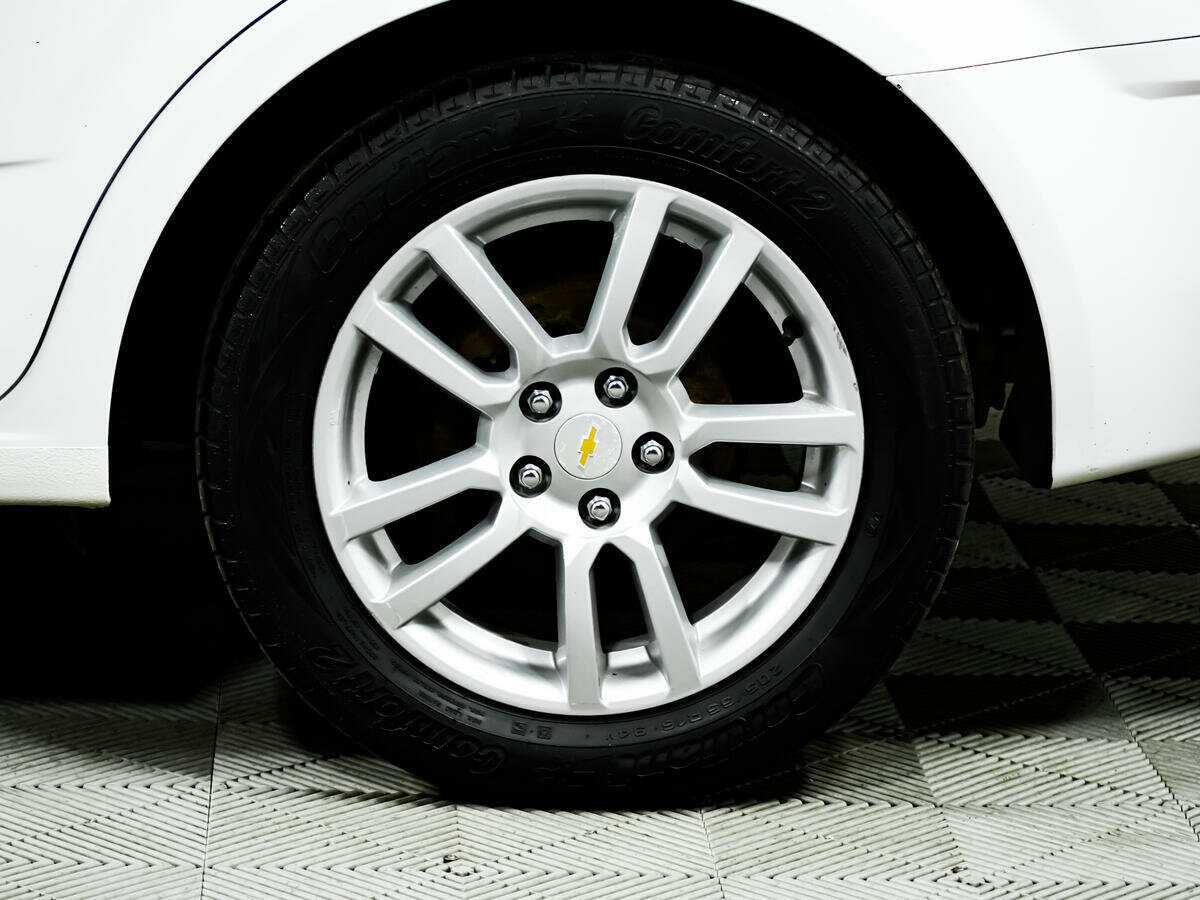 Б/У Шевроле Авео 2014 года. Фото: #13