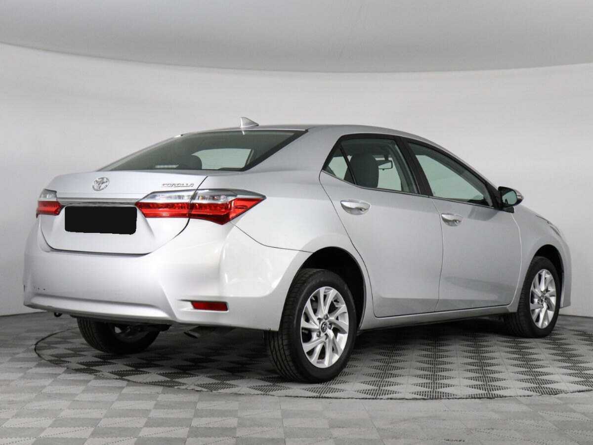 Б/У Тойота Королла 2017 года. Фото: #4