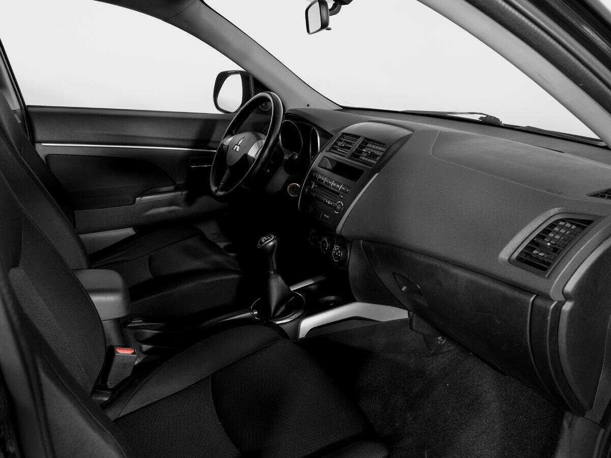 Б/У Митсубиши АС-Икс 2012 года. Фото: #8