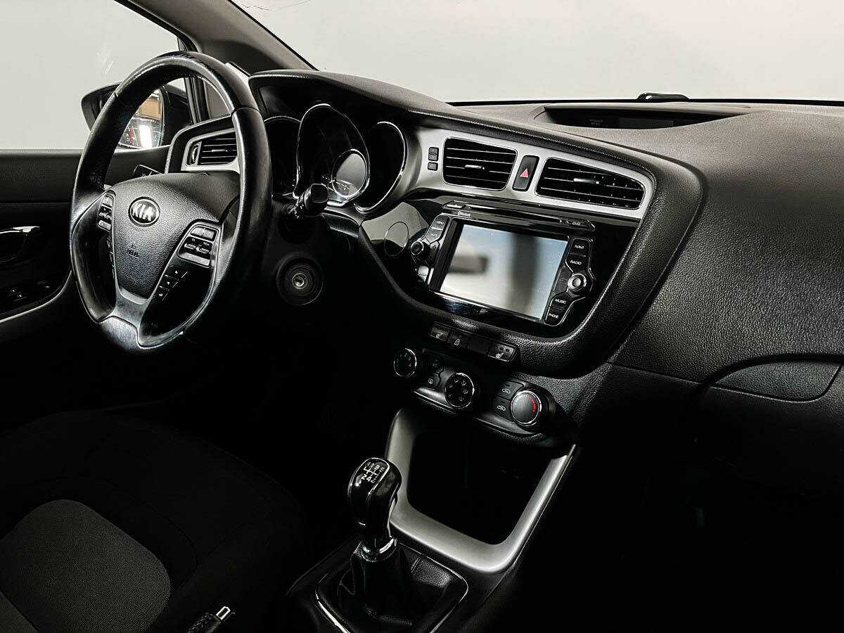 Б/У Киа Сид 2015 года. Фото: #6