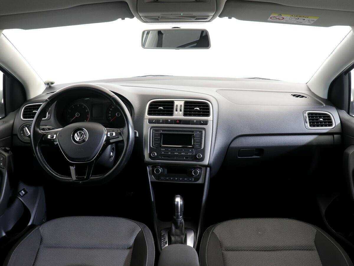 Б/У Фольксваген Поло 2017 года. Фото: #11