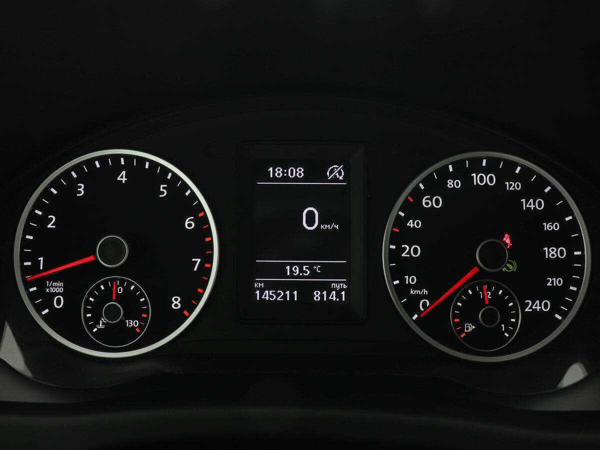 Б/У Фольксваген Тигуан 2016 года. Фото: #10