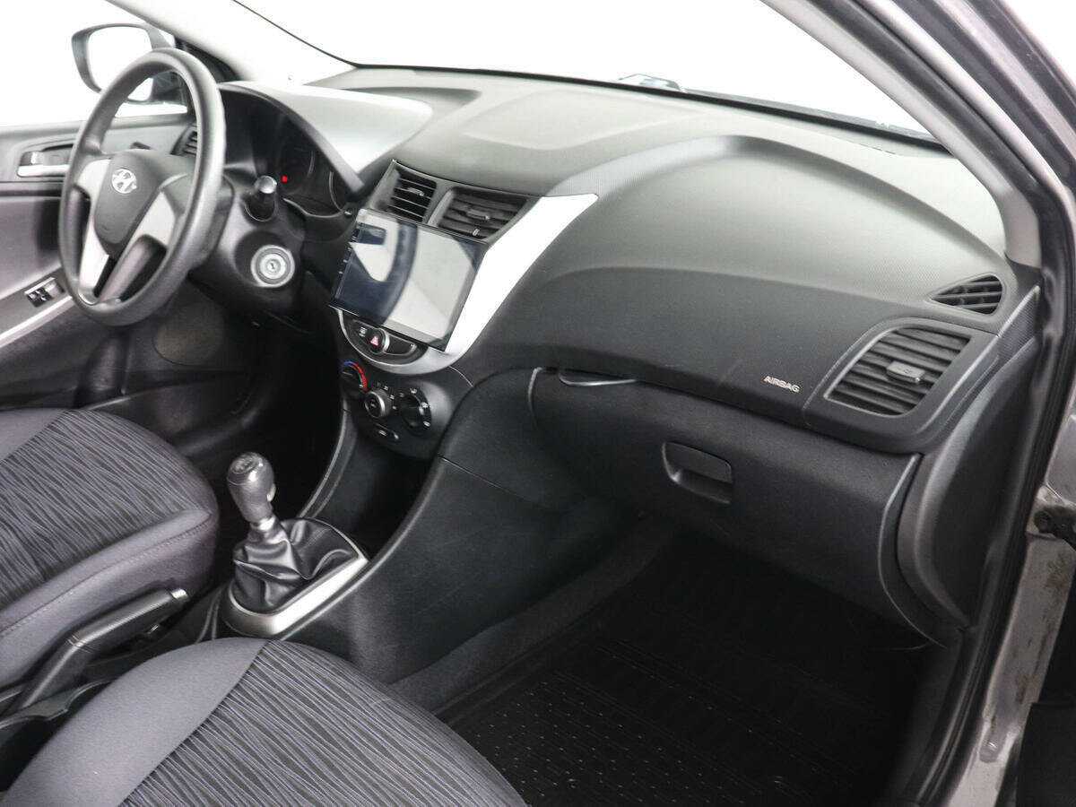 Б/У Хендай Солярис 2016 года. Фото: #9