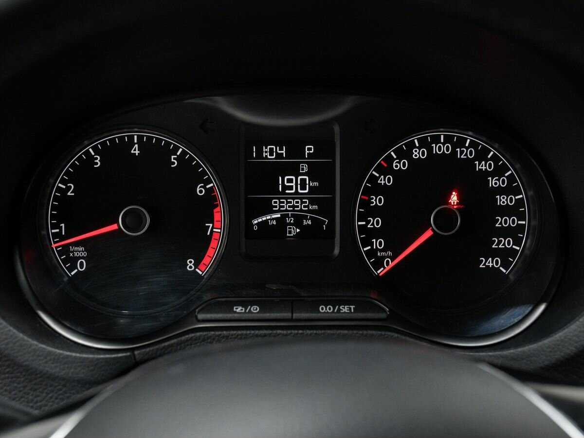 Б/У Фольксваген Поло 2017 года. Фото: #17