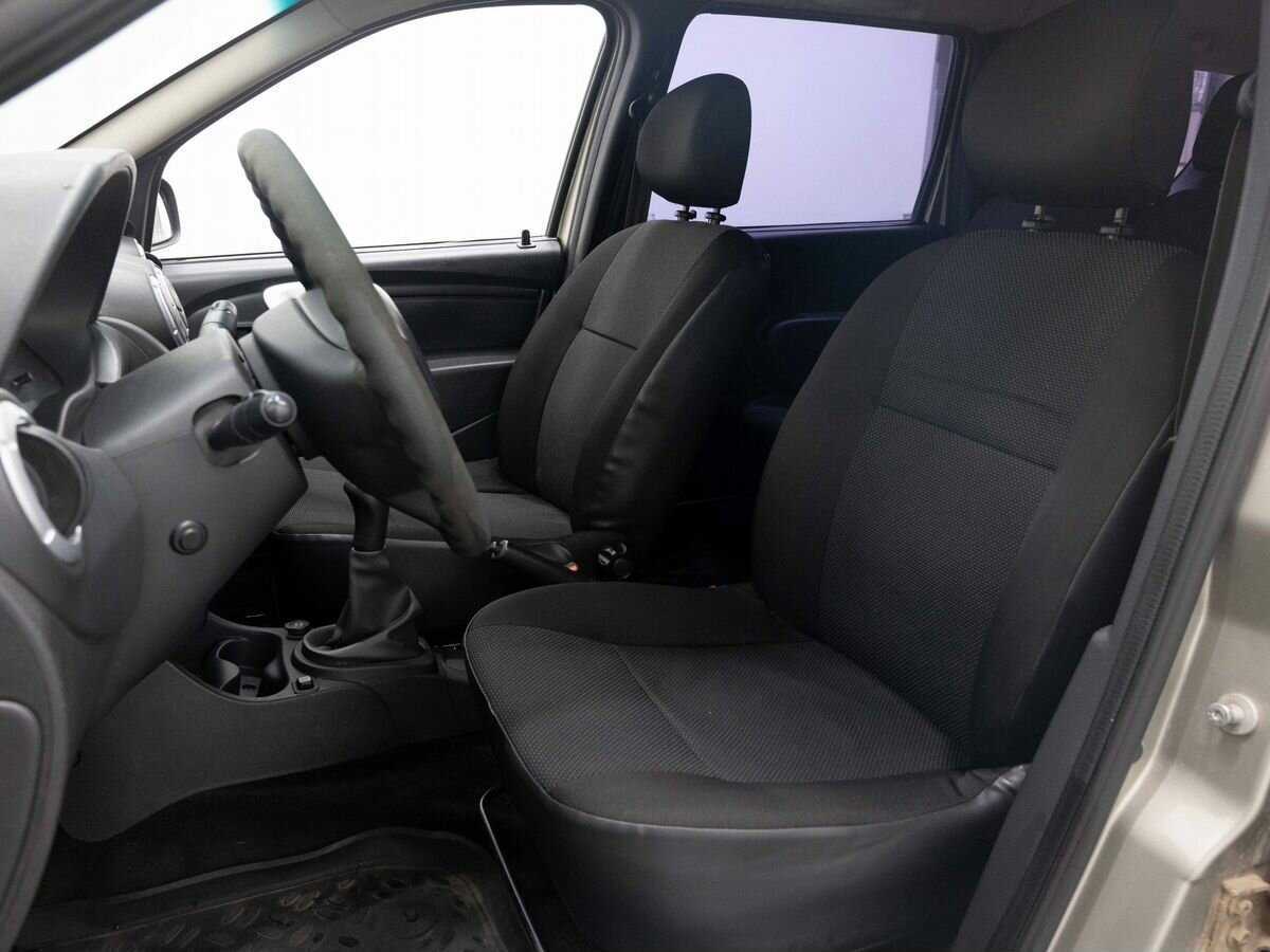 Б/У Лада (ВАЗ) Ларгус 2014 года. Фото: #7