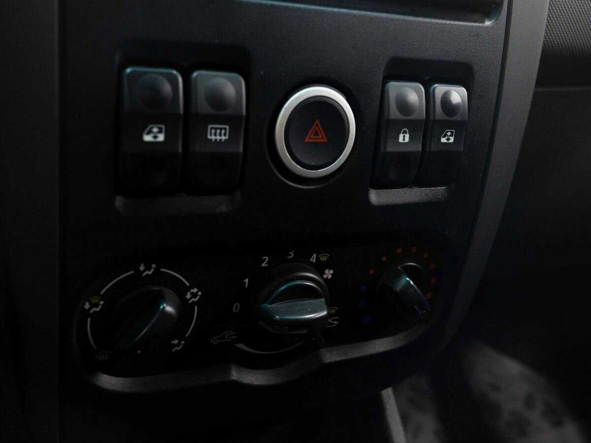 Б/У Лада (ВАЗ) Ларгус 2014 года. Фото: #16