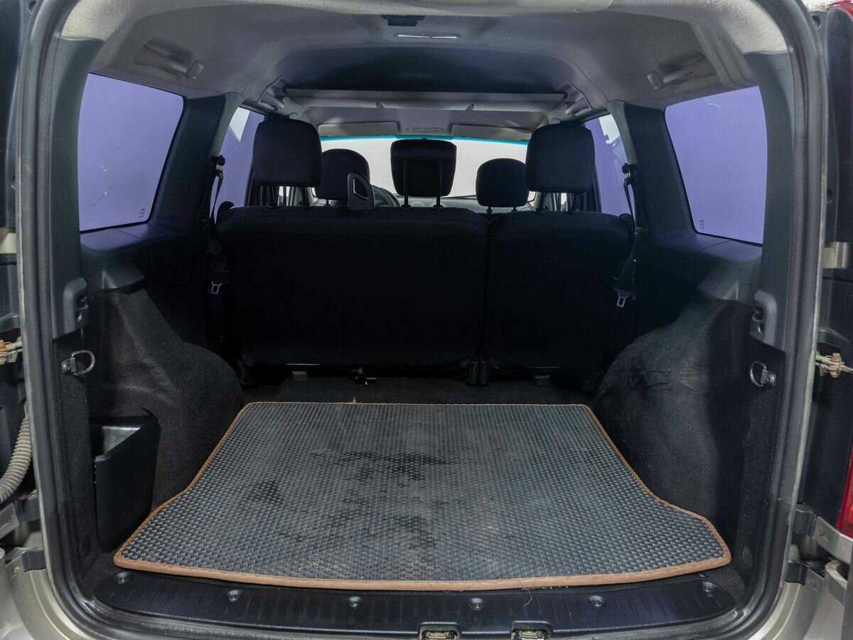 Б/У Лада (ВАЗ) Ларгус 2014 года. Фото: #18