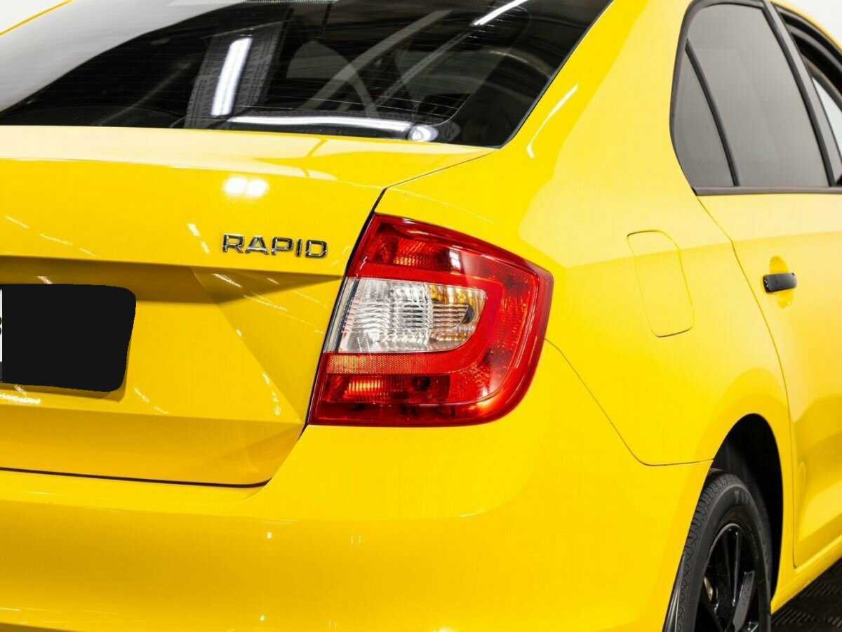 Б/У Шкода Рапид 2017 года. Фото: #8