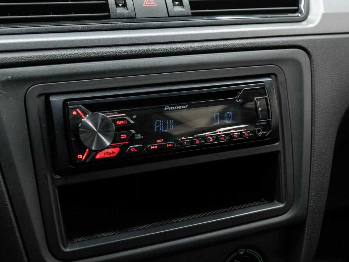 Б/У Шкода Рапид 2017 года. Фото: #19