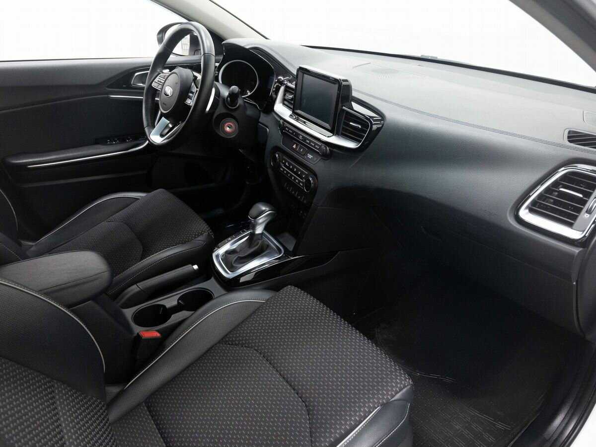 Б/У Киа Сид 2018 года. Фото: #11