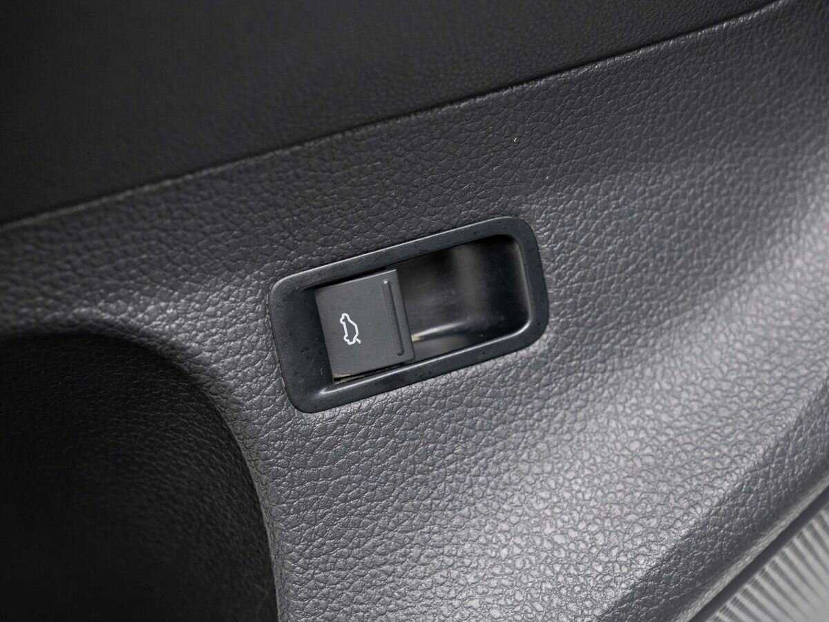 Б/У Фольксваген Поло 2014 года. Фото: #15