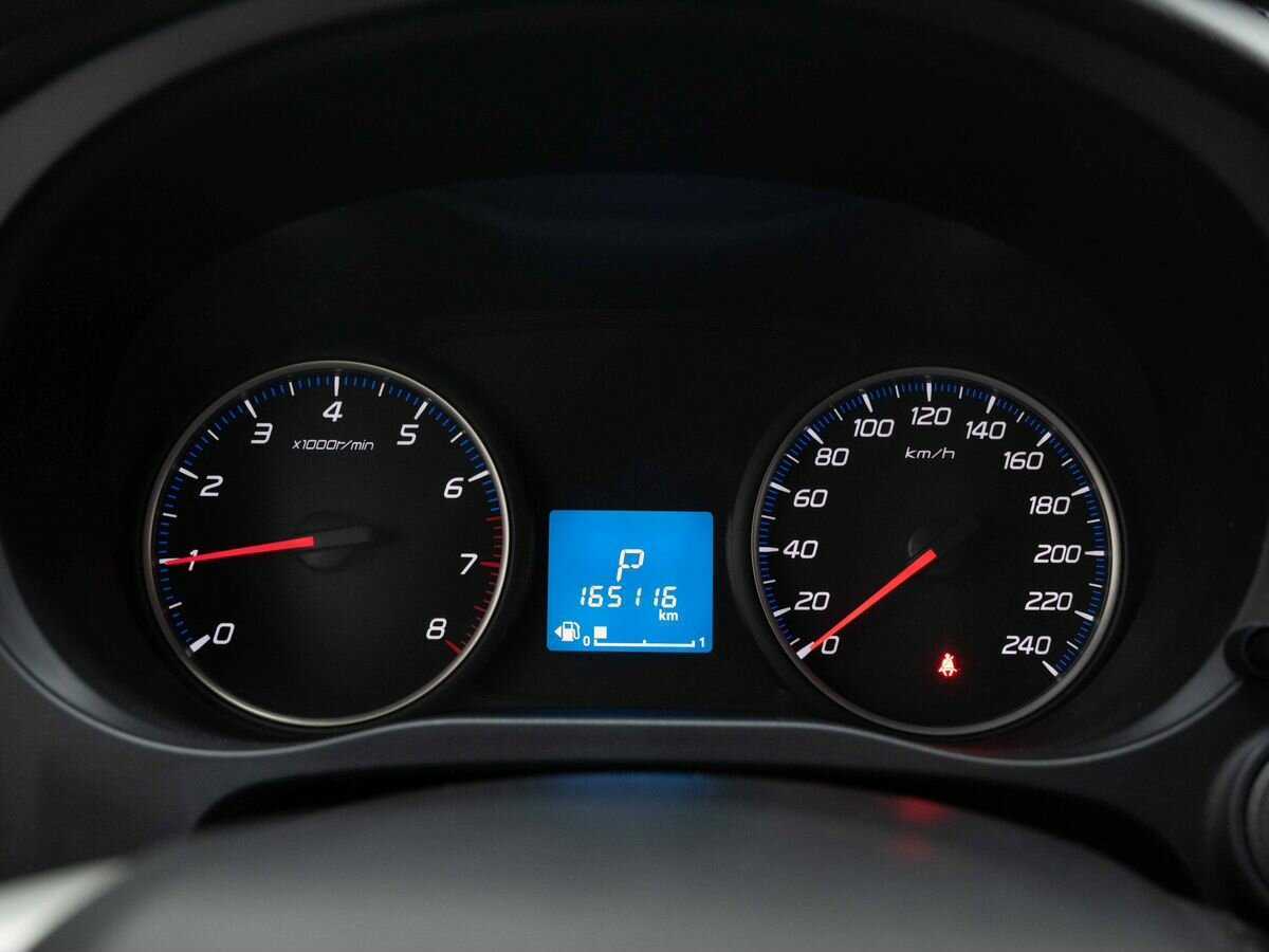 Б/У Митсубиши Оутлэндер 2018 года. Фото: #16