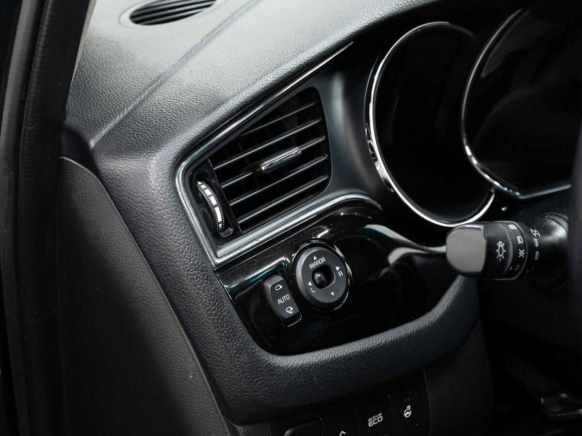 Б/У Киа Сид 2017 года. Фото: #17