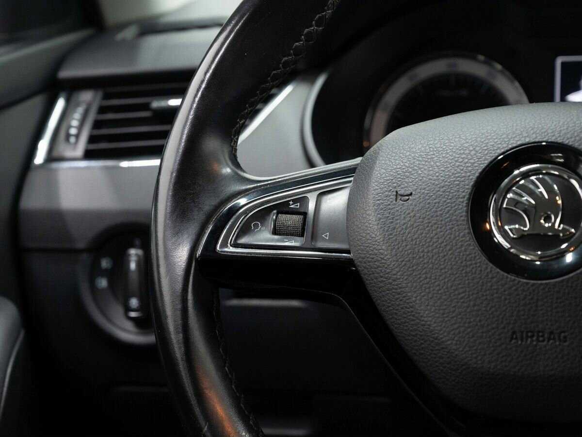 Б/У Шкода Октавия 2016 года. Фото: #16