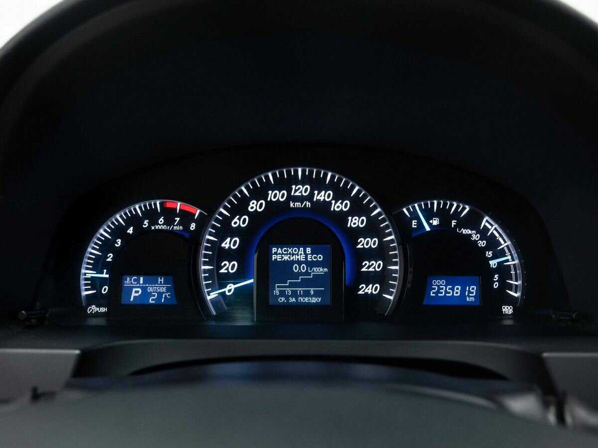 Б/У Тойота Камри 2012 года. Фото: #17