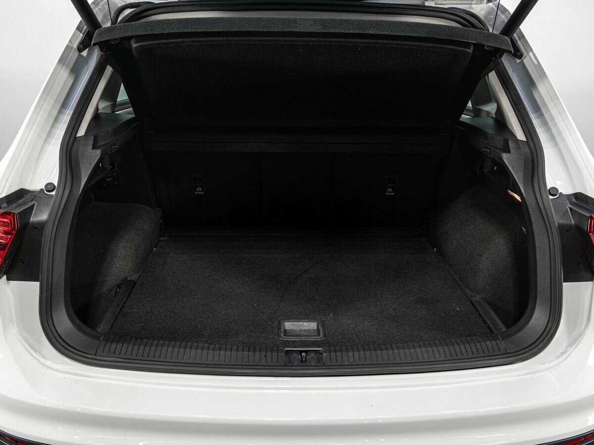 Б/У Фольксваген Тигуан 2017 года. Фото: #21