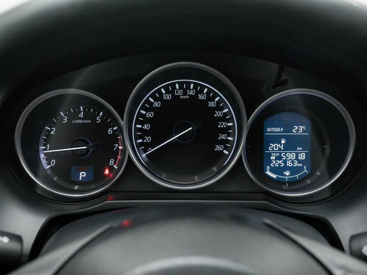 Б/У Мазда 6 2015 года. Фото: #20