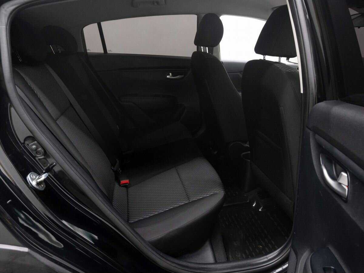 Б/У Киа Рио 2017 года. Фото: #10