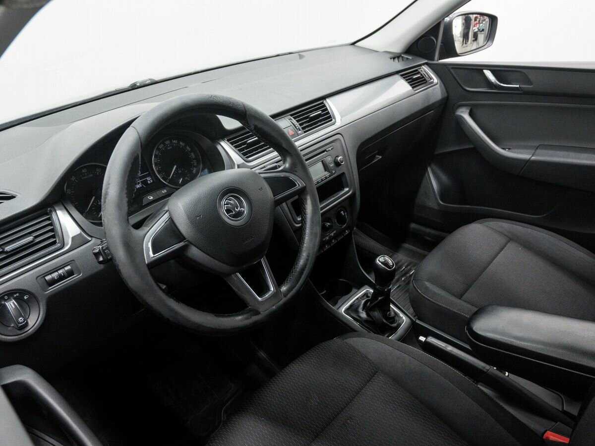 Б/У Шкода Рапид 2014 года. Фото: #12