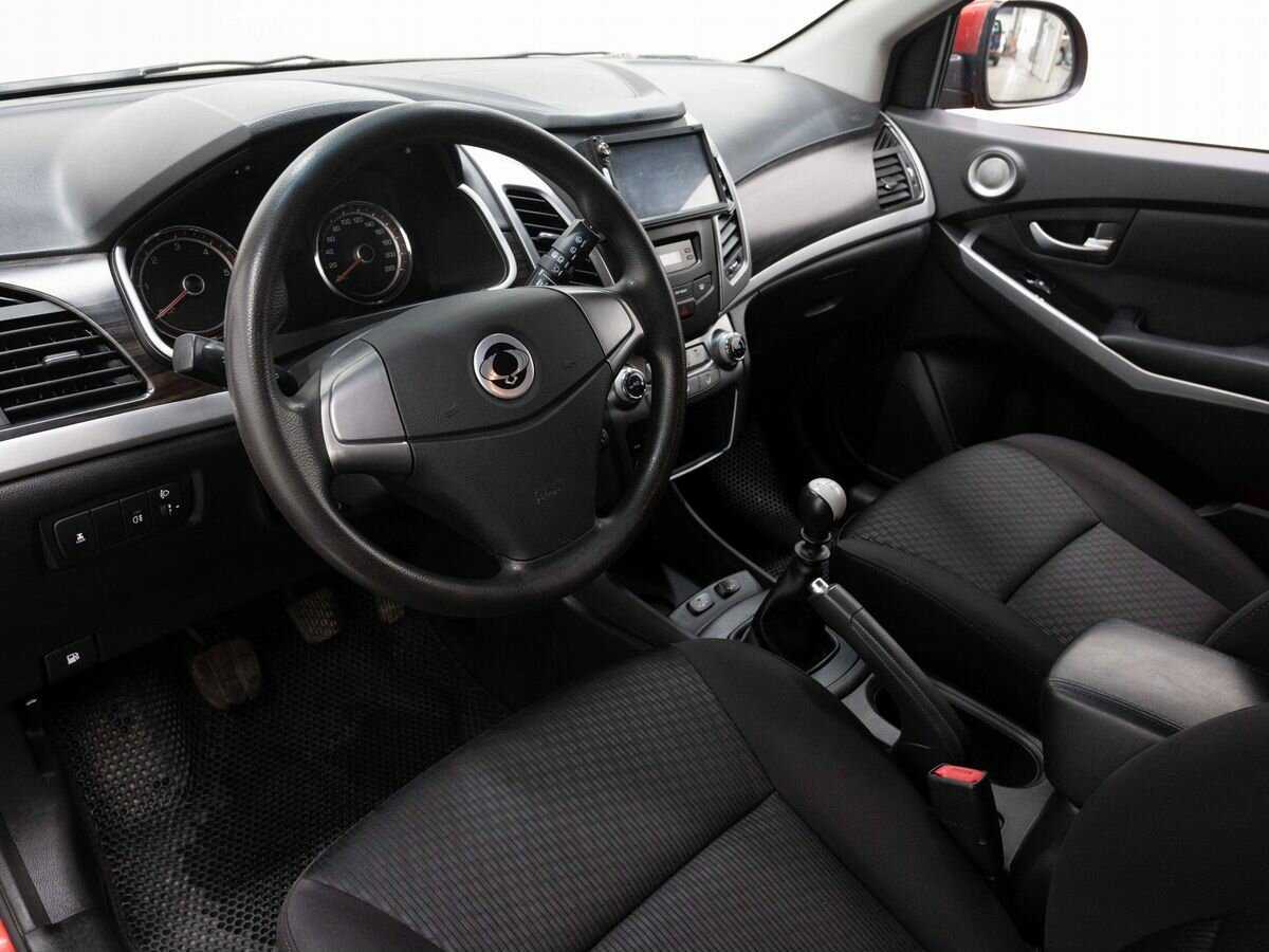 Б/У Сан-Ён Актион 2013 года. Фото: #8