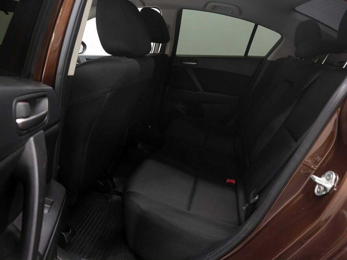 Б/У Мазда 3 2012 года. Фото: #9