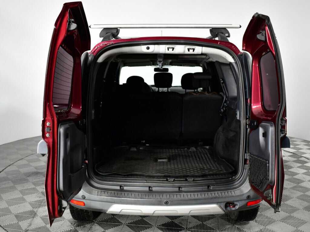 Б/У Лада (ВАЗ) Ларгус 2016 года. Фото: #14