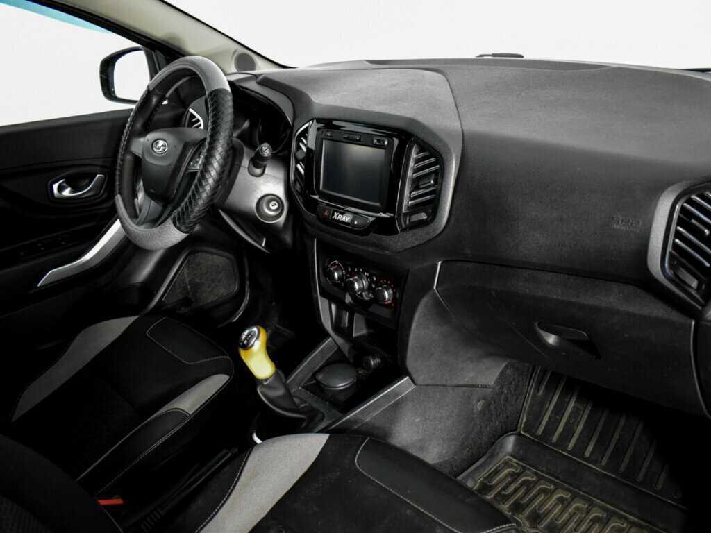 Б/У Лада (ВАЗ) ИКСРЭЙ 2016 года. Фото: #10