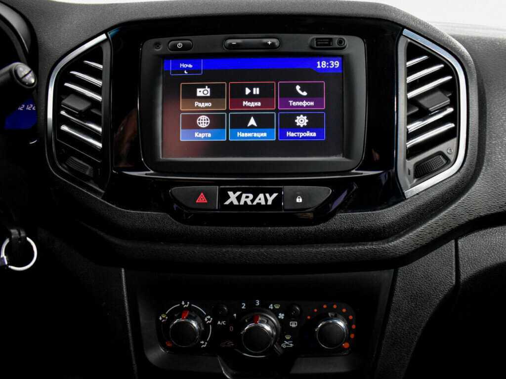 Б/У Лада (ВАЗ) ИКСРЭЙ 2016 года. Фото: #12