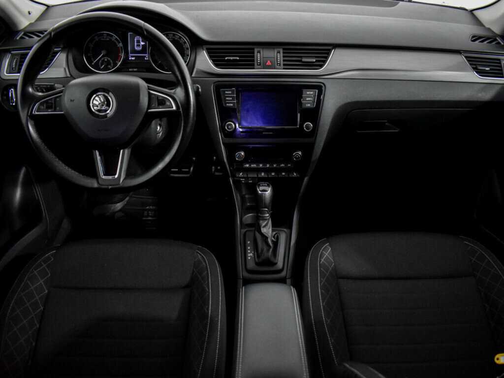 Б/У Шкода Рапид 2017 года. Фото: #11